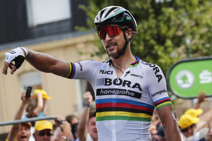 Peter Sagan víťazom úvodnej etapy na BinckBank Tour